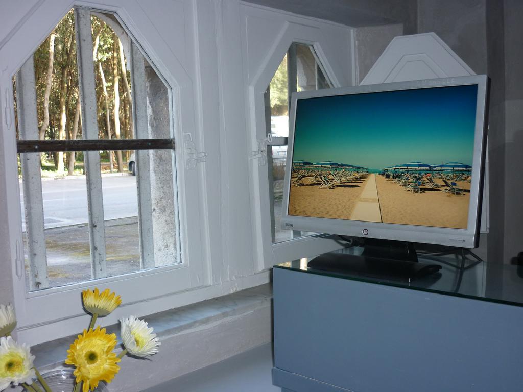 Hotel Bianchi Viareggio Buitenkant foto