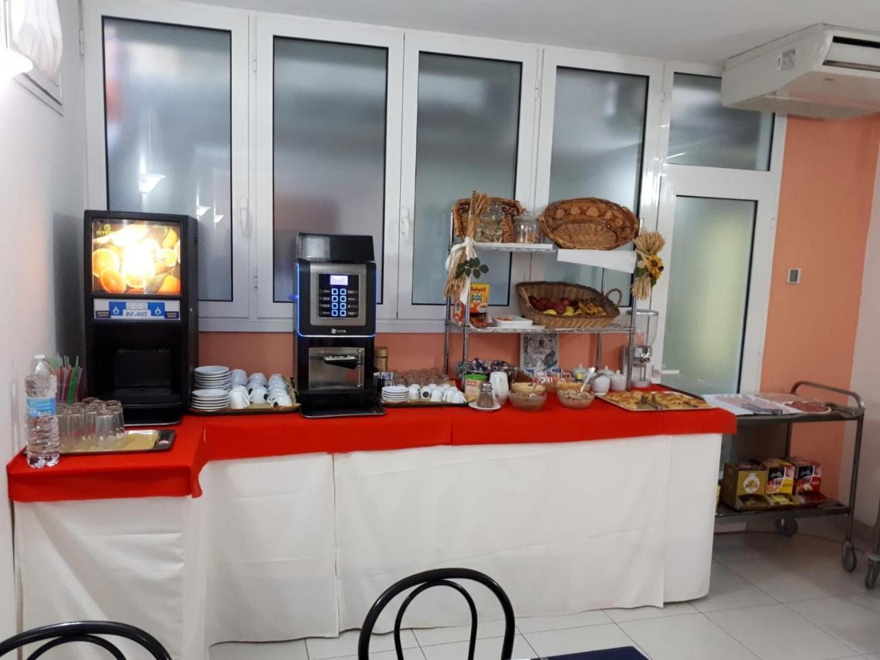 Hotel Bianchi Viareggio Buitenkant foto