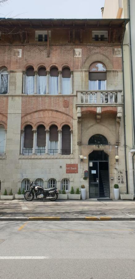 Hotel Bianchi Viareggio Buitenkant foto